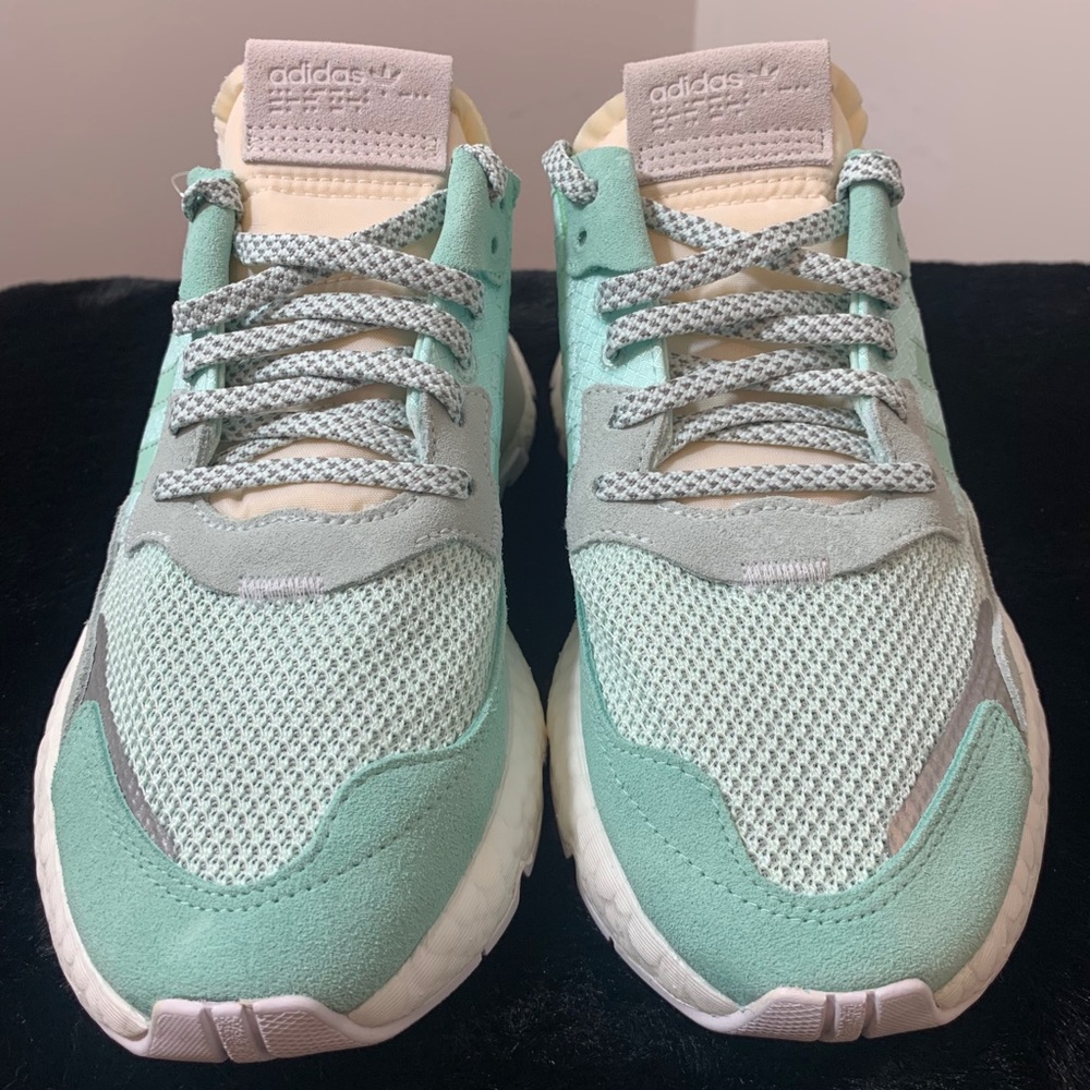 Adidas - Picture 3 of 5
